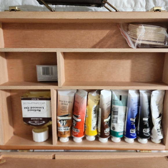 Winsor & Newton Oil Paint Set - Picture 4 of 7